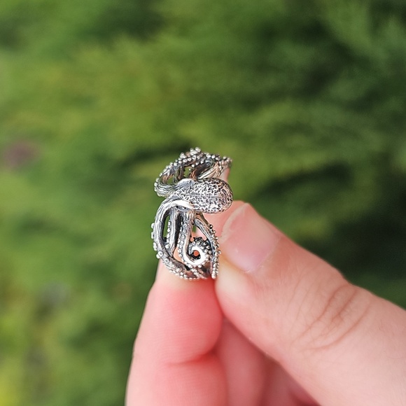 Sterling Silver 925 Octopus Sea Creature Ring - Size 7 - Picture 2 of 10